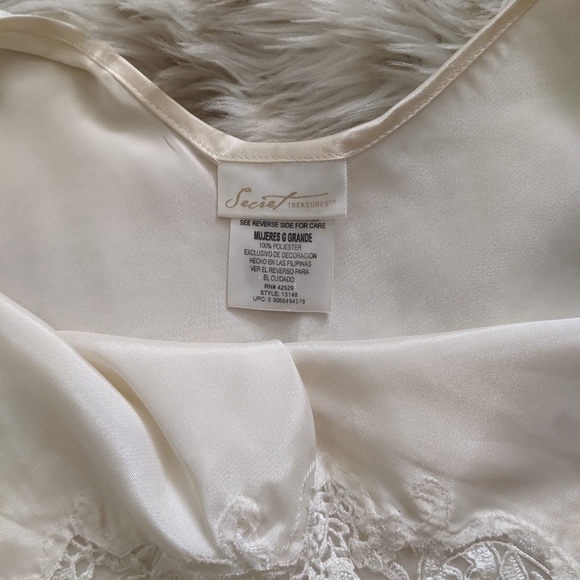 Vintage cream tank top - Picture 8 of 12